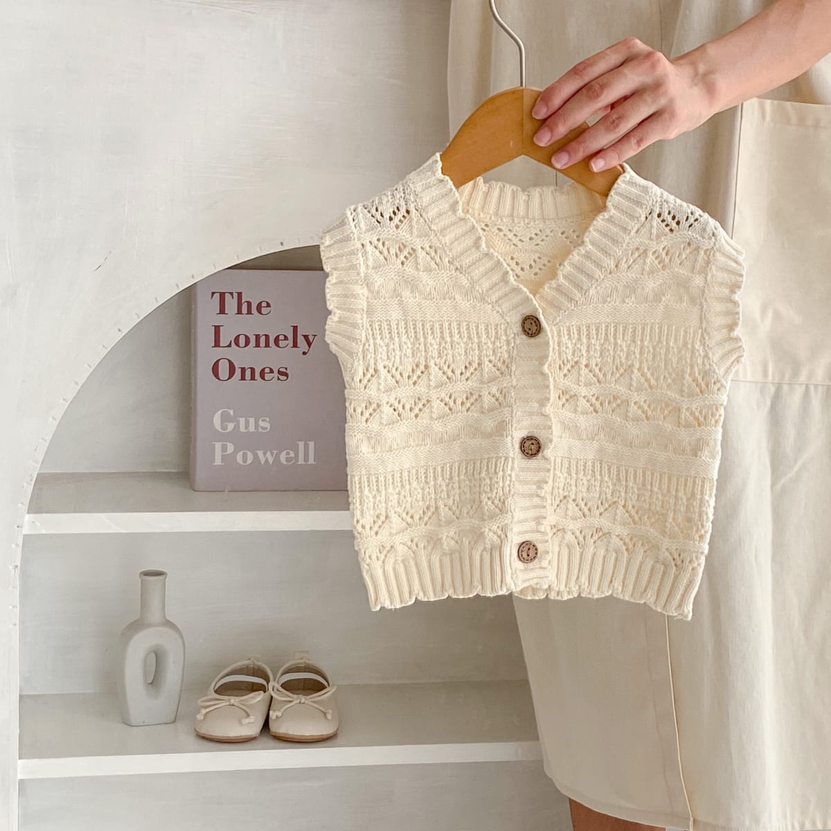 Baby Girl Winter Clothes Sweater 2023 New Autumn Vest Cardigan Coat All-match Crochet V-neck Solid Color Flower Printed Simple