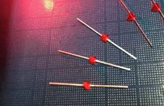 100pcs x 1.5mm Little Butterfly White Red Green Blue Yellow Orange 1.8mm Straight Flat Foot LED Lamp Super Bright Light Beads