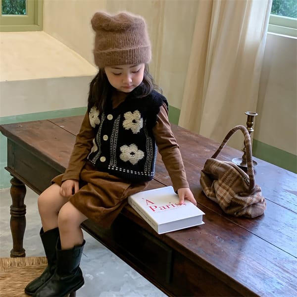 Girls Knitted Cardigan Vest 2022 New Autumn Children's Korean Version of The Baby Forest Flower Vest Sweater